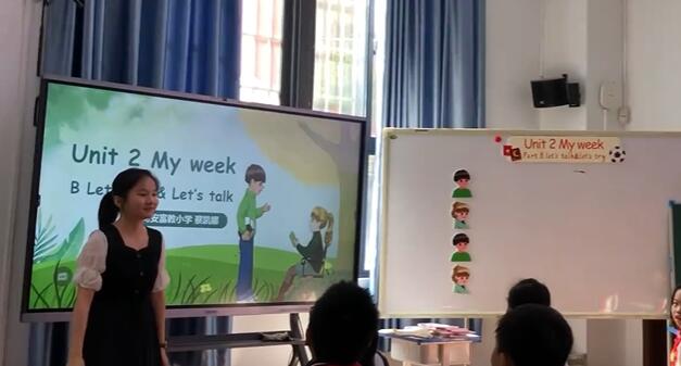 Unit 2 B Let's talk富教小学蔡凯娜