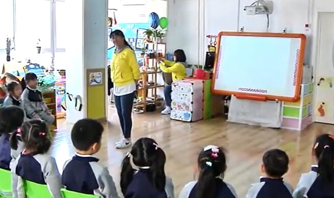 幼儿园公开课优质课中班音乐《气球跳舞》课堂实录