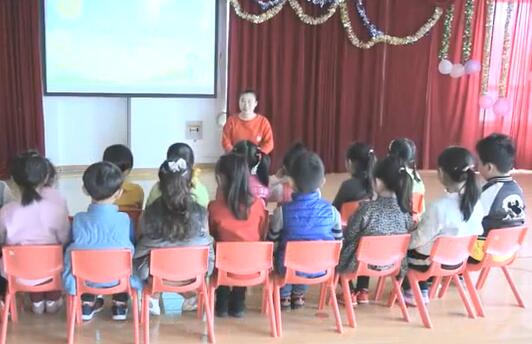 幼儿园公开课优质课大班社会《传递微笑》课堂实录