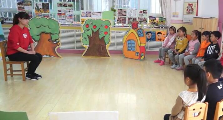 幼儿园公开课优质课大班音乐《快乐的小鼹鼠》课堂实录