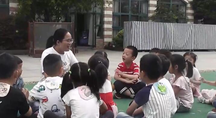 幼儿园公开课优质课小班语言《太阳和月亮》课堂实录