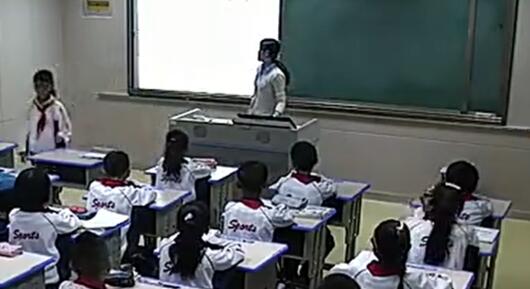 《乘法分配律的再认识》（含课件教案） 名师优质课 公开课 教学实录 小学数学 部编版 人教版数学 （执教：刘琴）