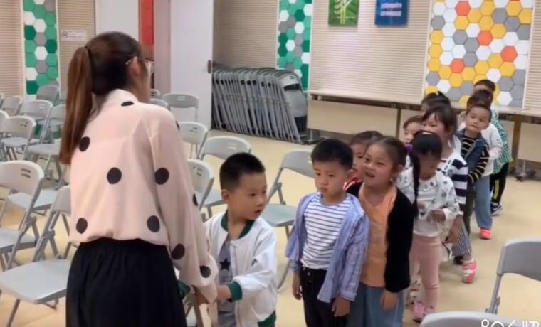 幼儿园公开课优质课小班音乐《欢乐农场谣》课堂实录
