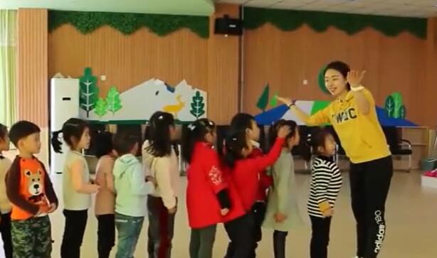 幼儿园公开课优质课中班体育《小小旅行家》课堂实录