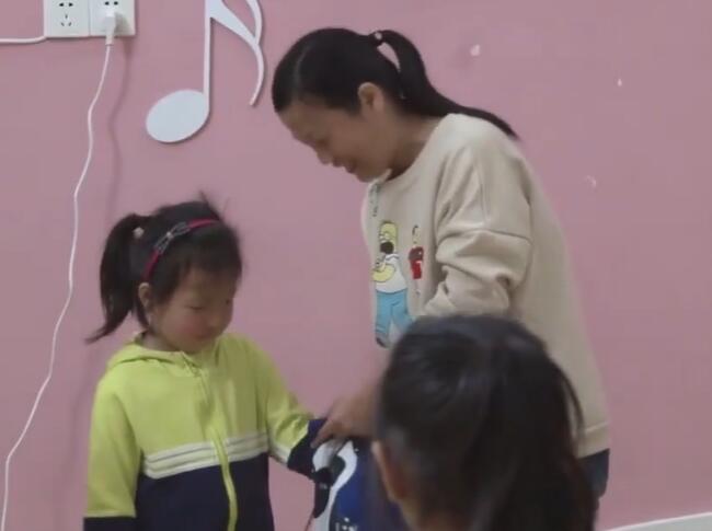 幼儿园公开课优质课中班健康《好玩的气球》课堂实录