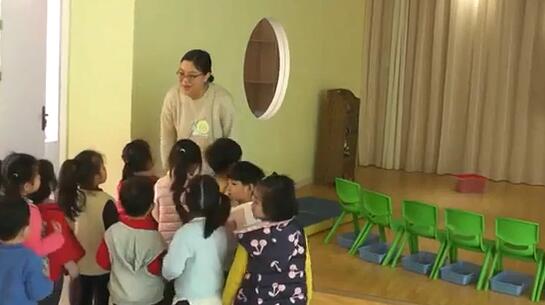 幼儿园公开课优质课小班科学《不一样的感觉》课堂实录