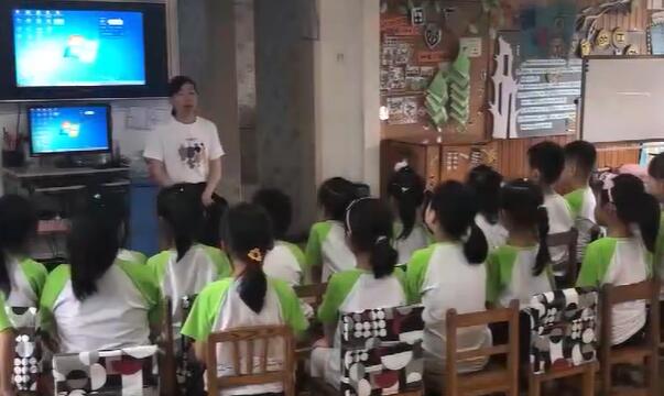 幼儿园公开课优质课大班科学《水上造高楼》课堂实录