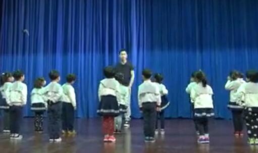 幼儿园公开课优质课中班运动活动-吴振龙-丛林历险记_标清