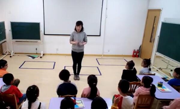 幼儿园公开课优质课大班数学《图形之间的关系》课堂实录
