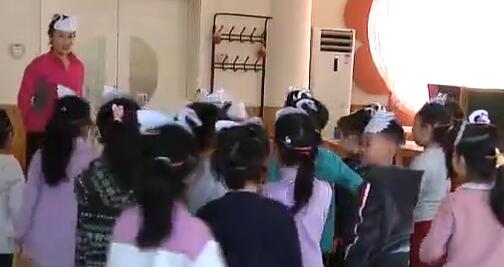 幼儿园公开课优质课中班音乐《四小天鹅舞曲》课堂实录