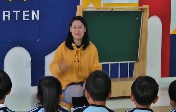 幼儿园公开课优质课大班社会《多彩的广告》课堂实录