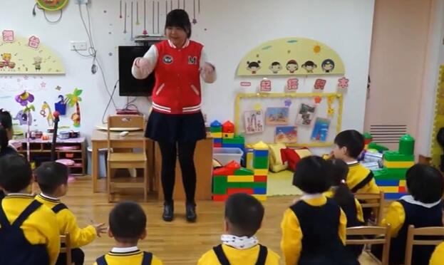 幼儿园公开课优质课N12-小班音乐游戏《小跳蚤》+视频