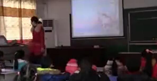 《用七巧板拼图形》（含课件教案） 名师优质课 公开课 教学实录 小学数学 部编版 人教版数学 一年级下册 1年级下册（执教：周绣芬）